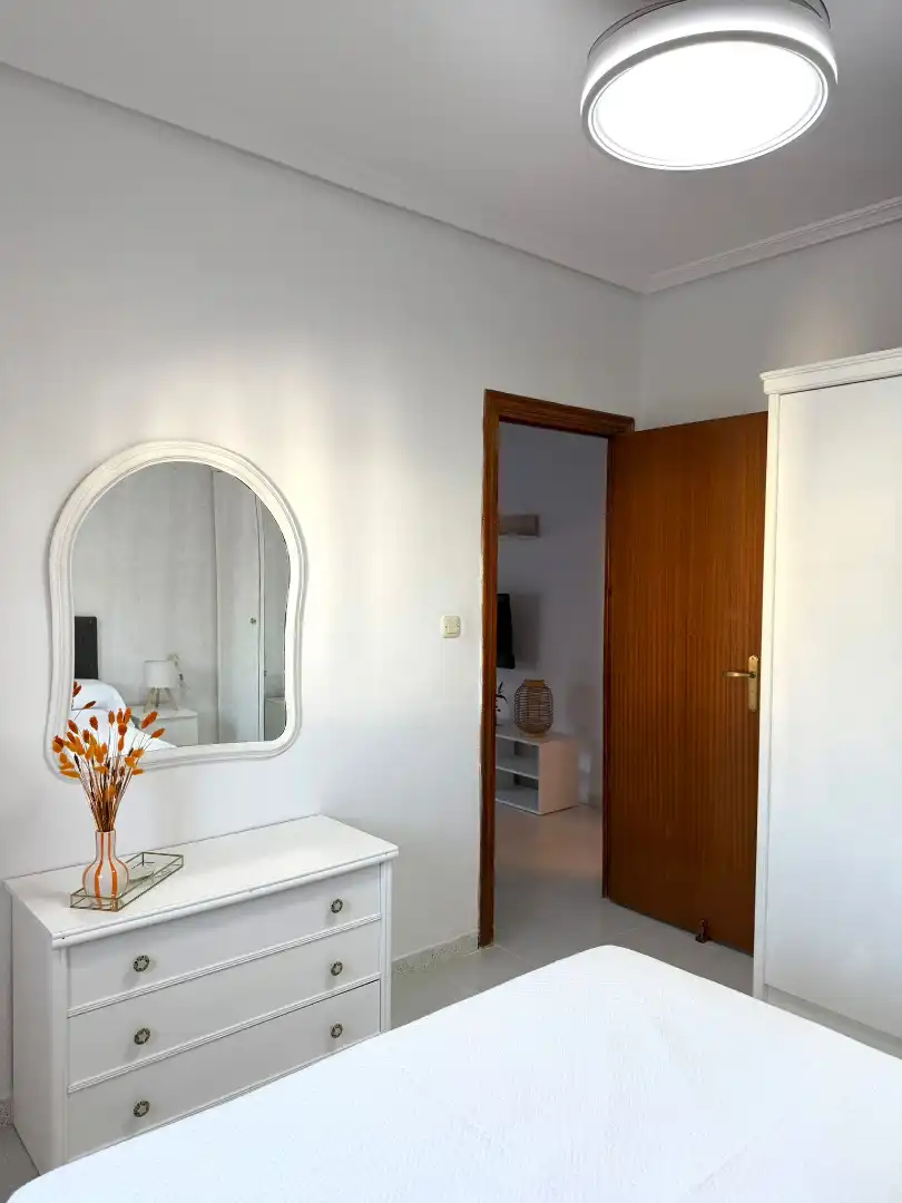 Habitación de Piso en venta en Castuera con Amueblado, Horno y Lavadora