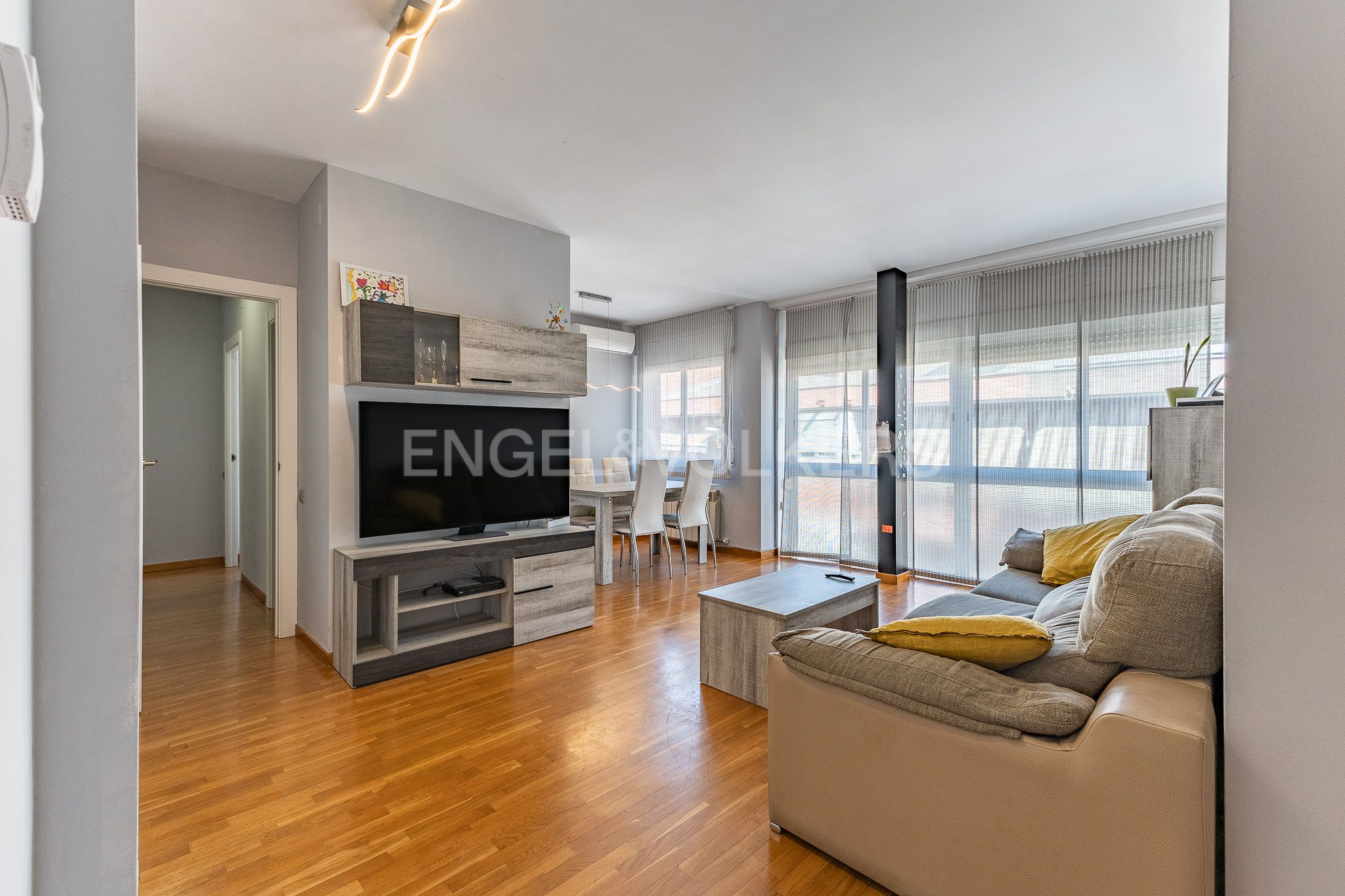 Sala de estar de Ático en venta en Sabadell con Aire acondicionado, Calefacción y Parquet
