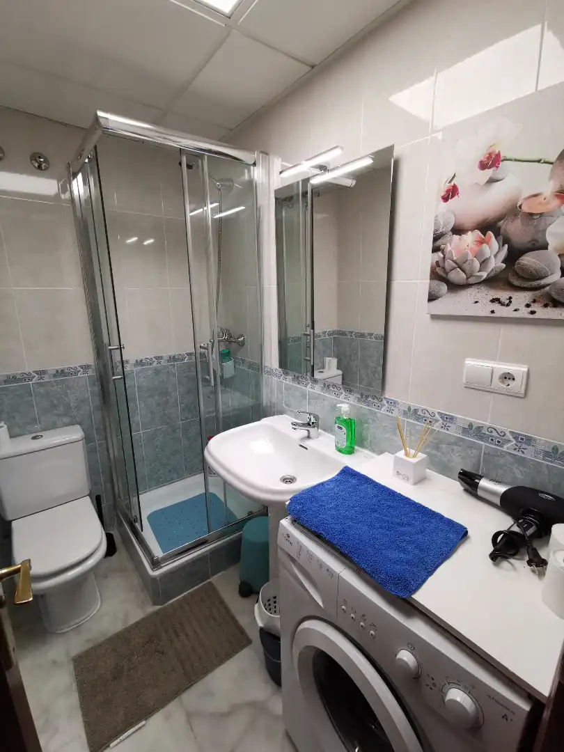 Baño de Estudio de alquiler en Málaga con Aire acondicionado, Calefacción y Amueblado