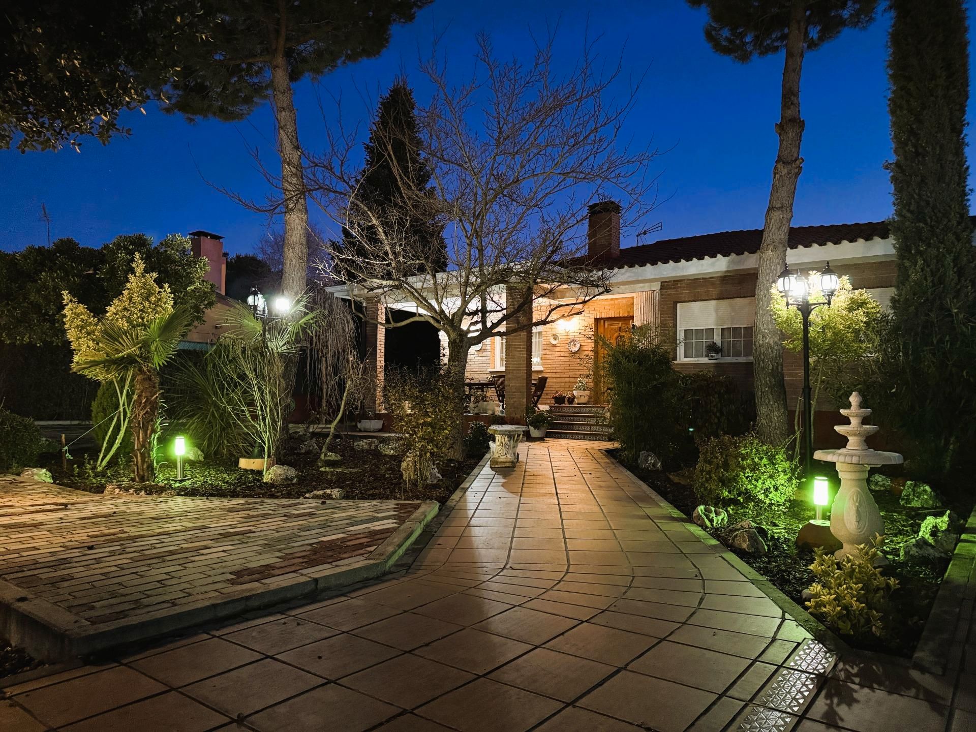 Terrassa de Casa o xalet en venda en Nuevo Baztán amb Calefacció, Jardí privat i Terrassa