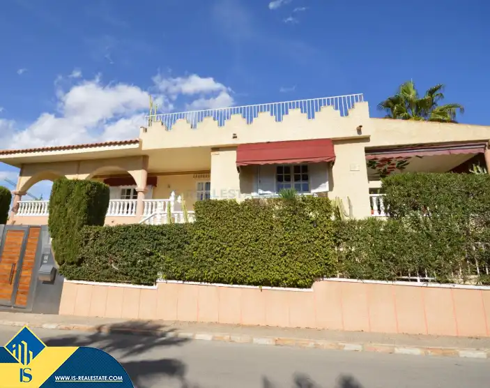 Chalet con piscina en venta en Playa del Acequión, Náufragos y Rocío del Mar, imagen 5