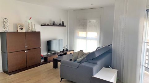 casa con garaje, casi nueva, camarles