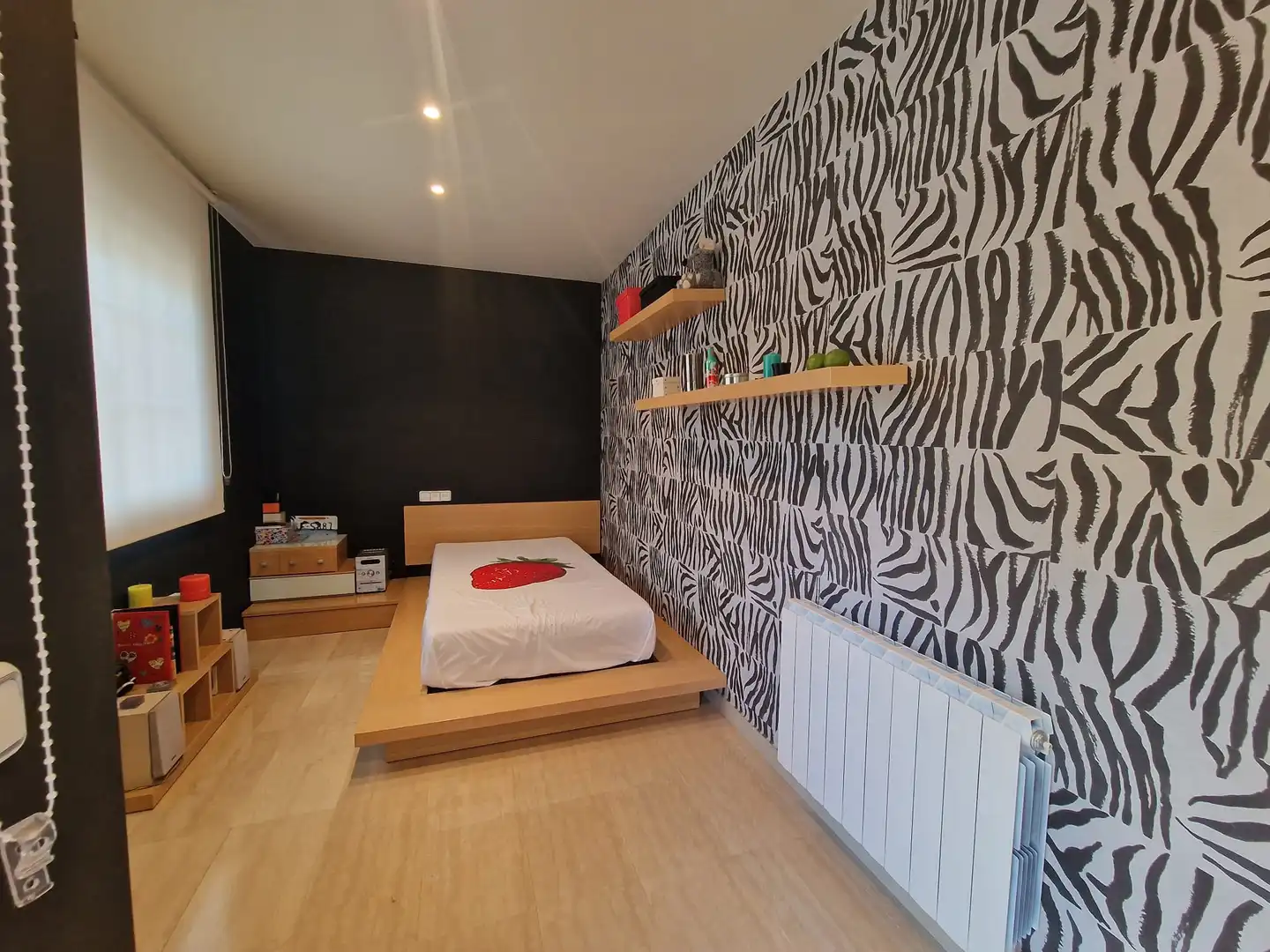 Dormitori de Casa o xalet en venda en Sant Boi de Llobregat amb Aire condicionat, Calefacció i Moblat