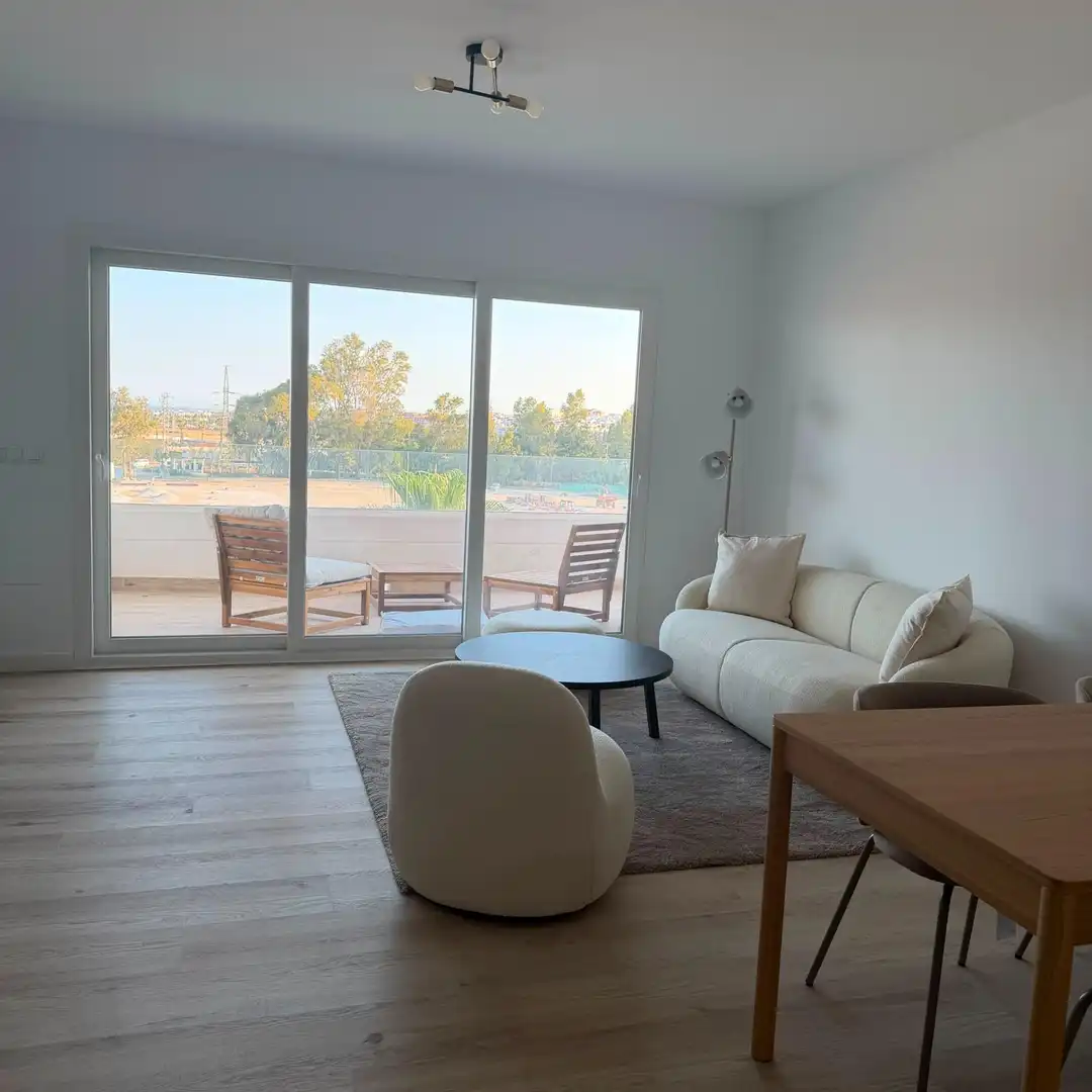 Sala d'estar de Pis de lloguer en Marbella amb Aire condicionat, Calefacció i Terrassa