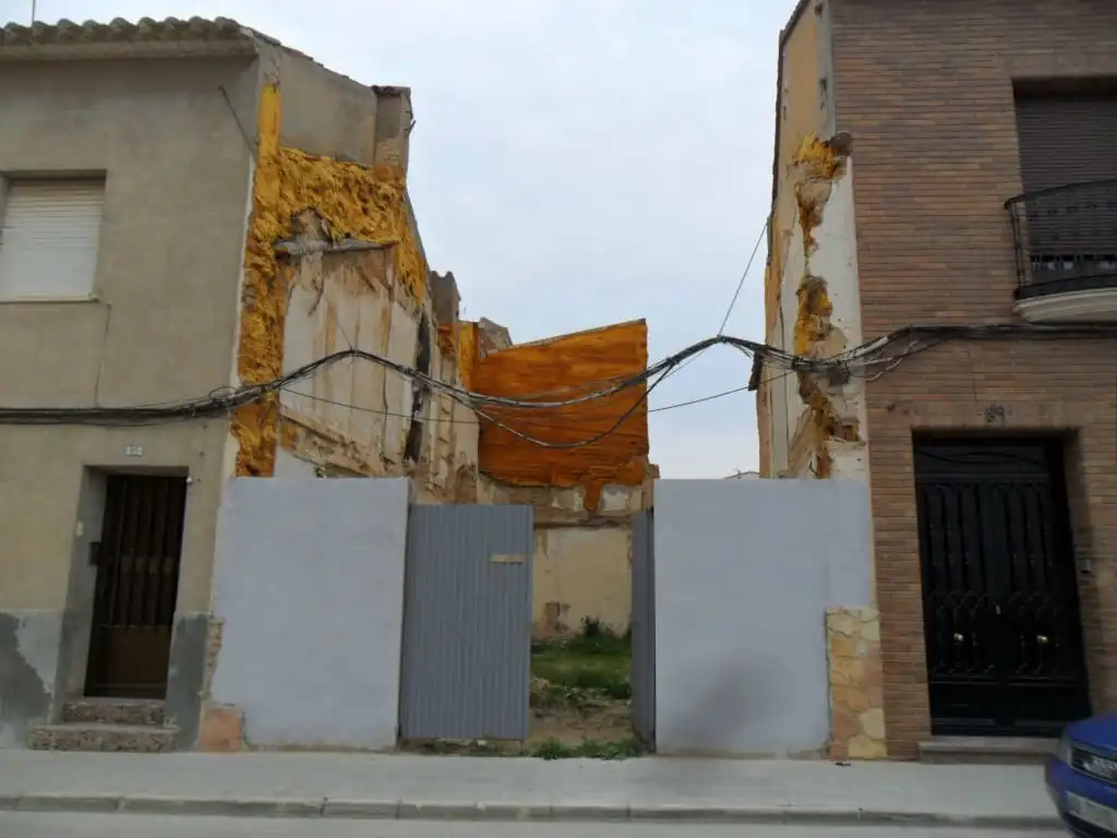 Terrenys i solars en venda a La Roda