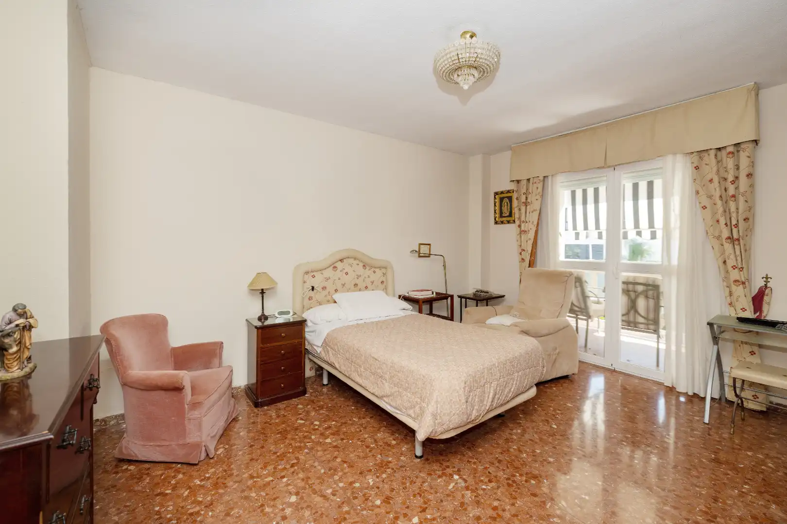 Bedroom of Flat for sale in Málaga  with Air Conditioner, Heating and Terrace