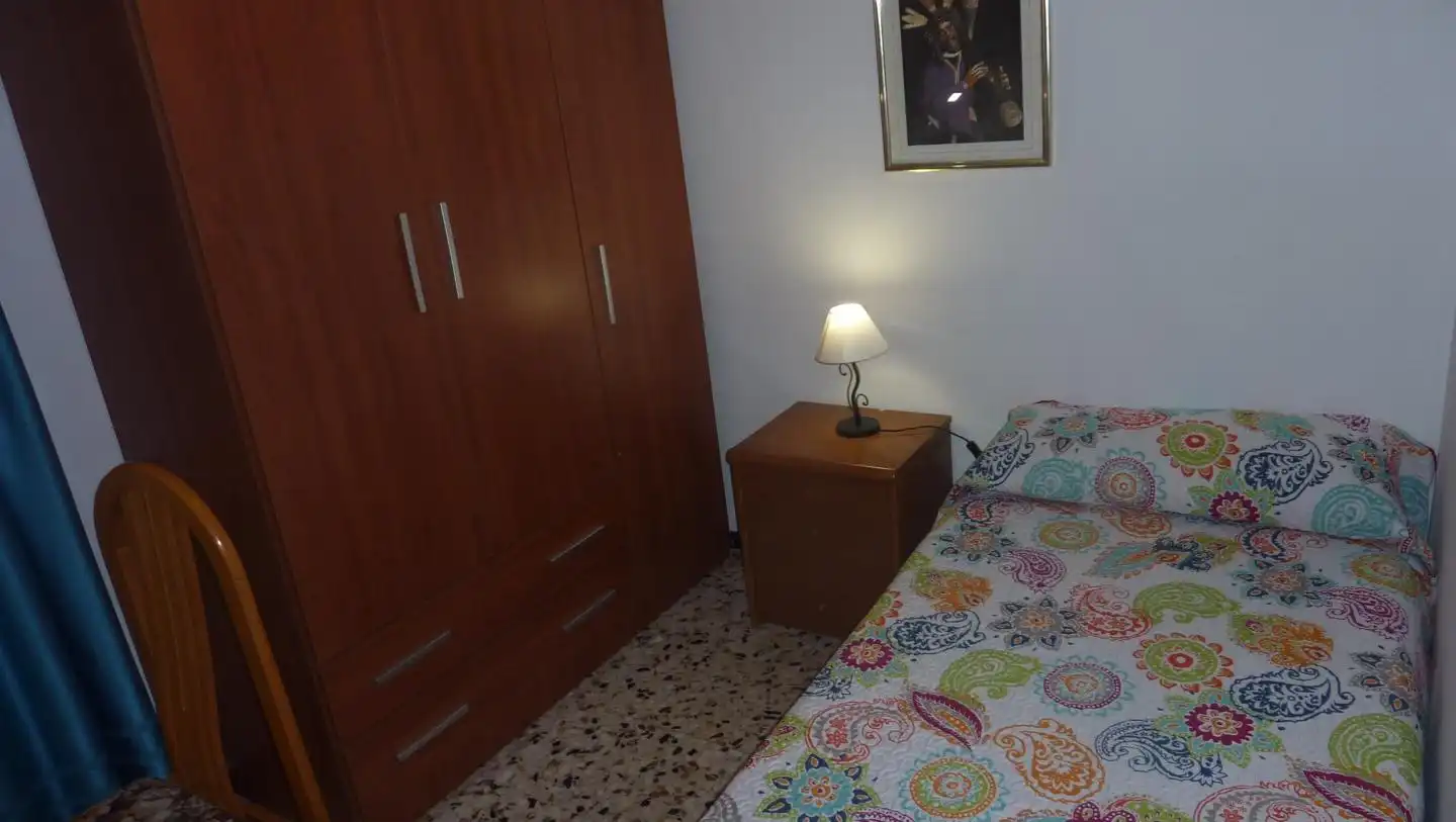 Habitación de Piso de alquiler en Sevilla con Amueblado