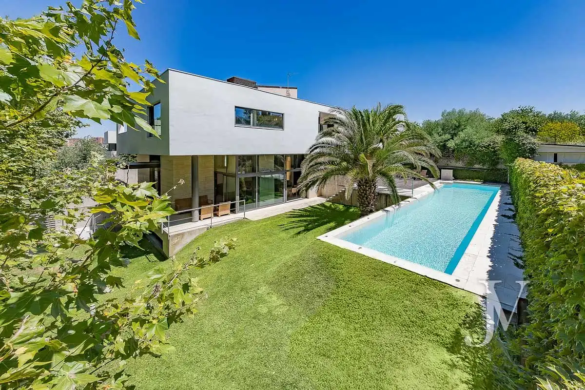 Jardín de Casa o chalet en venta en Madrid con Aire acondicionado, Calefacción y Jardín privado