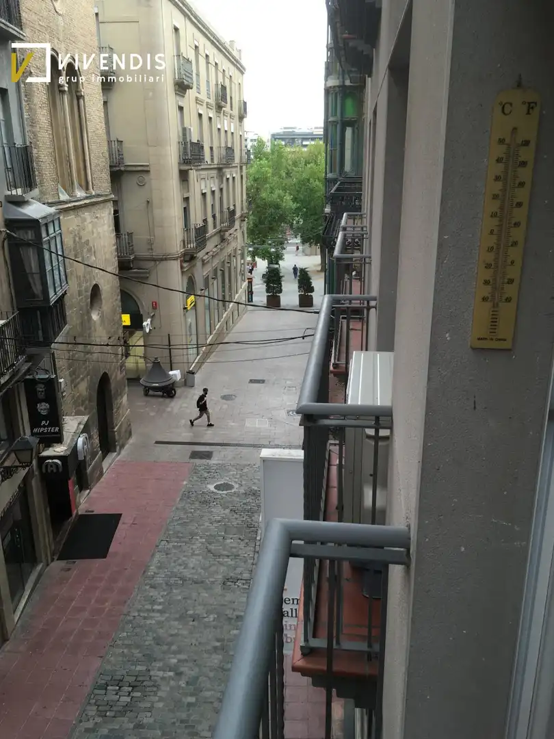 Vista exterior de Piso de alquiler en Lleida con Calefacción, Amueblado y Balcón