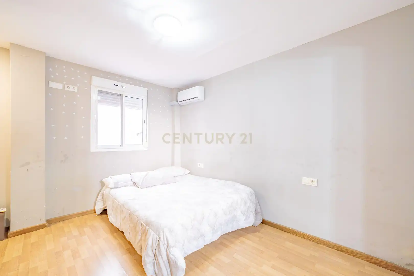 Bedroom of Apartments for sale in La Pobla Llarga  with Air Conditioner, Oven and Balcony
