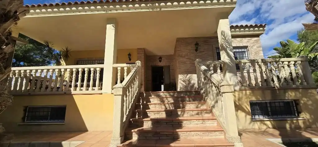 Houses for sale in Totana  with Air Conditioner, Private garden and Storage room