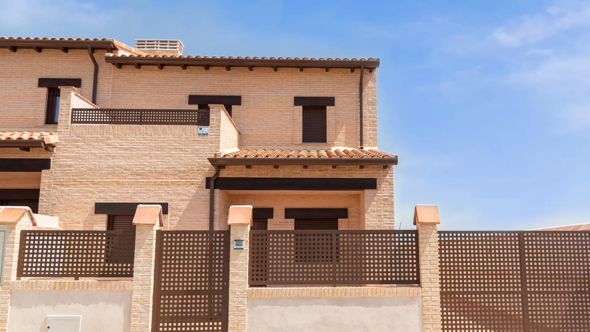 Exterior view of Houses for sale in Yuncos  with Heating, Private garden and Oven