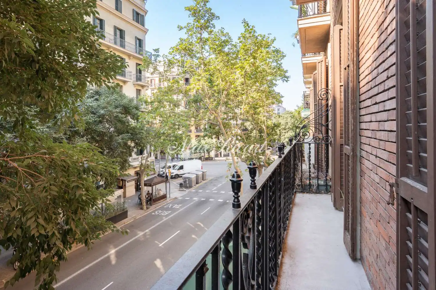 Exterior view of Flat for rent in Barcelona  with Air Conditioner, Heating and Terrace