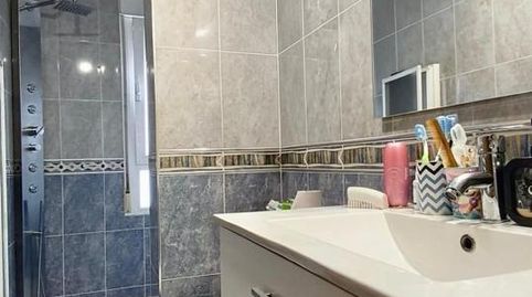 Foto 5 de Piso en venta en Amposta, Madrid Capital