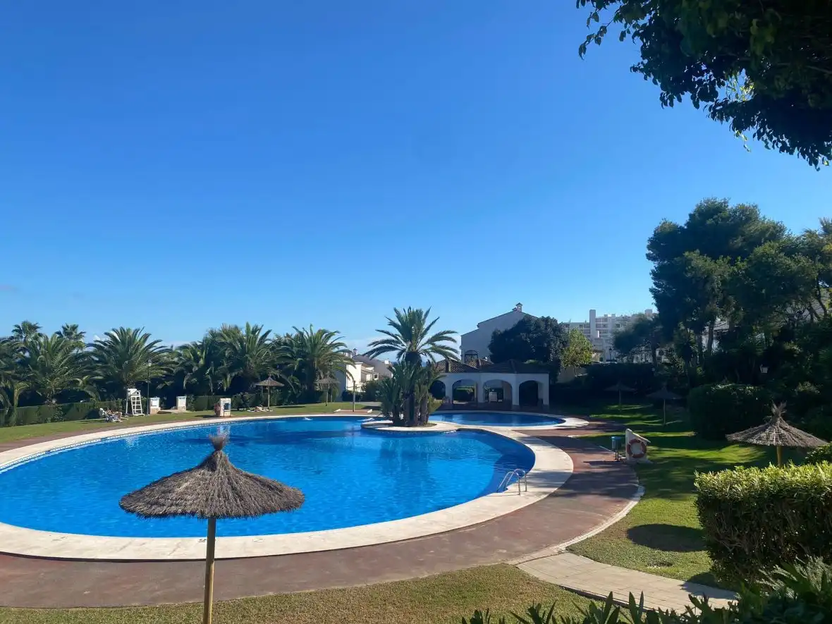 Bungalow amb piscina en venda a Avenida de Escandinavia, imagen 39