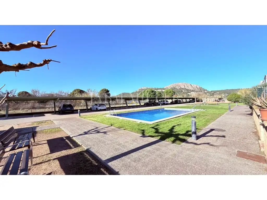Exterior view of Ground floor for sale in L'Estartit  with Air Conditioner, Swimming Pool and Furnished