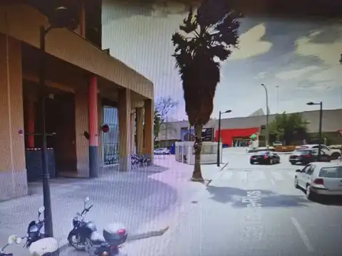 Außenansicht von Garage zur Miete in Valencia