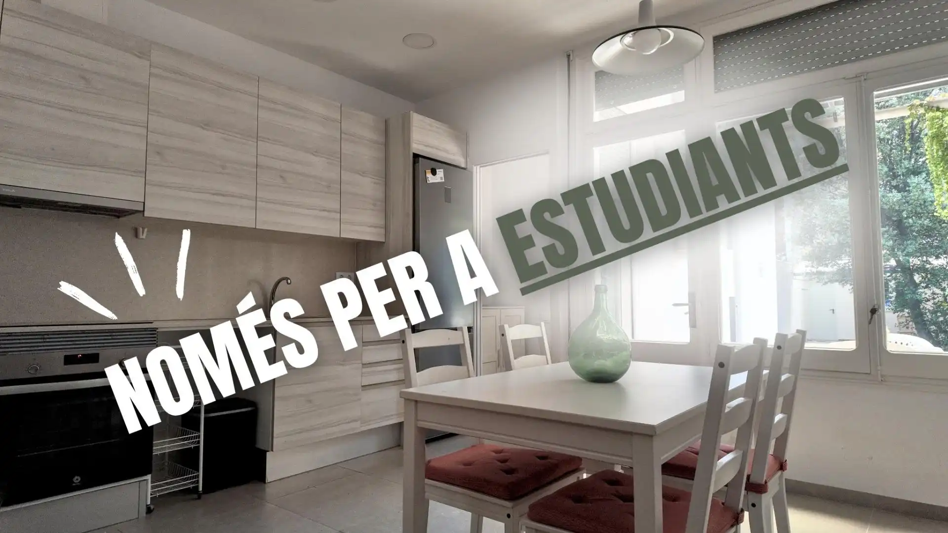 Cuina de Casa o xalet de lloguer en Terrassa amb Jardí privat, Terrassa i Moblat