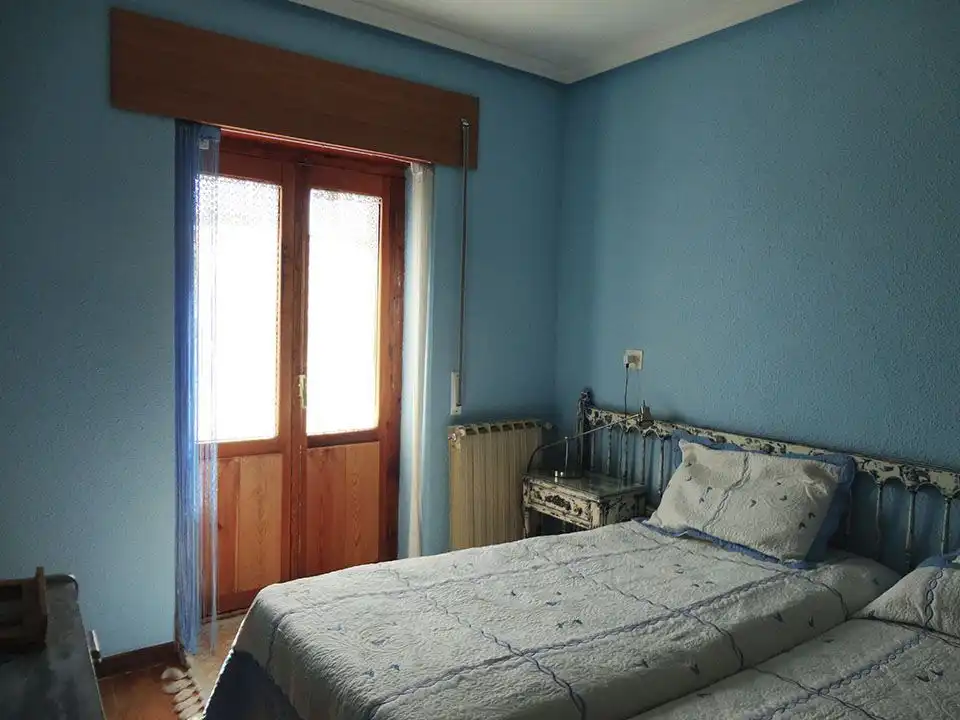 Habitación de Casa o chalet en venta en Arauzo de Miel con Calefacción, Trastero y Amueblado