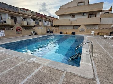 Casa con balcone in vendita a Calle Nicolás de Bussi