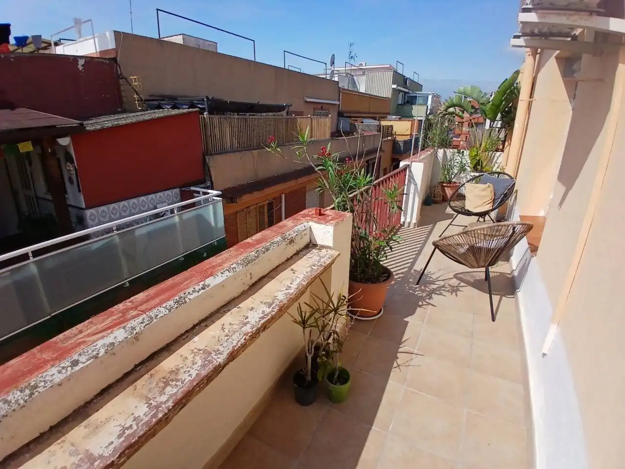 Terrasse von Dachboden zum Verkauf in Vilanova i la Geltrú mit Klimaanlage, Parkett und Terrasse