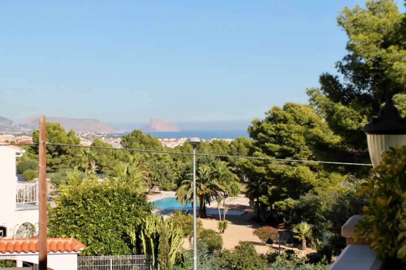 Vista exterior de Casa o xalet en venda en La Nucia amb Aire condicionat, Calefacció i Terrassa