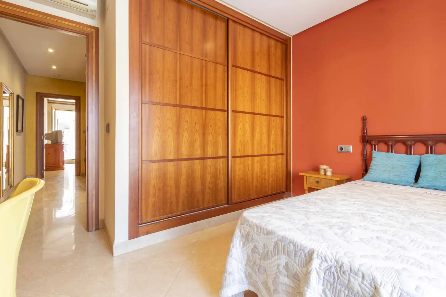 Habitación de Casa o chalet en venta en Rafelbuñol / Rafelbunyol con Trastero y Balcón