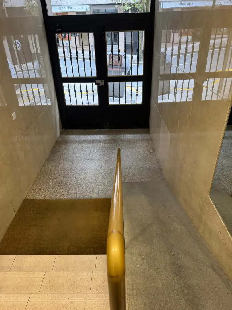 Wohnung zum Verkauf in Santiago de Compostela  mit Heizung, Parkett und Abstellraum
