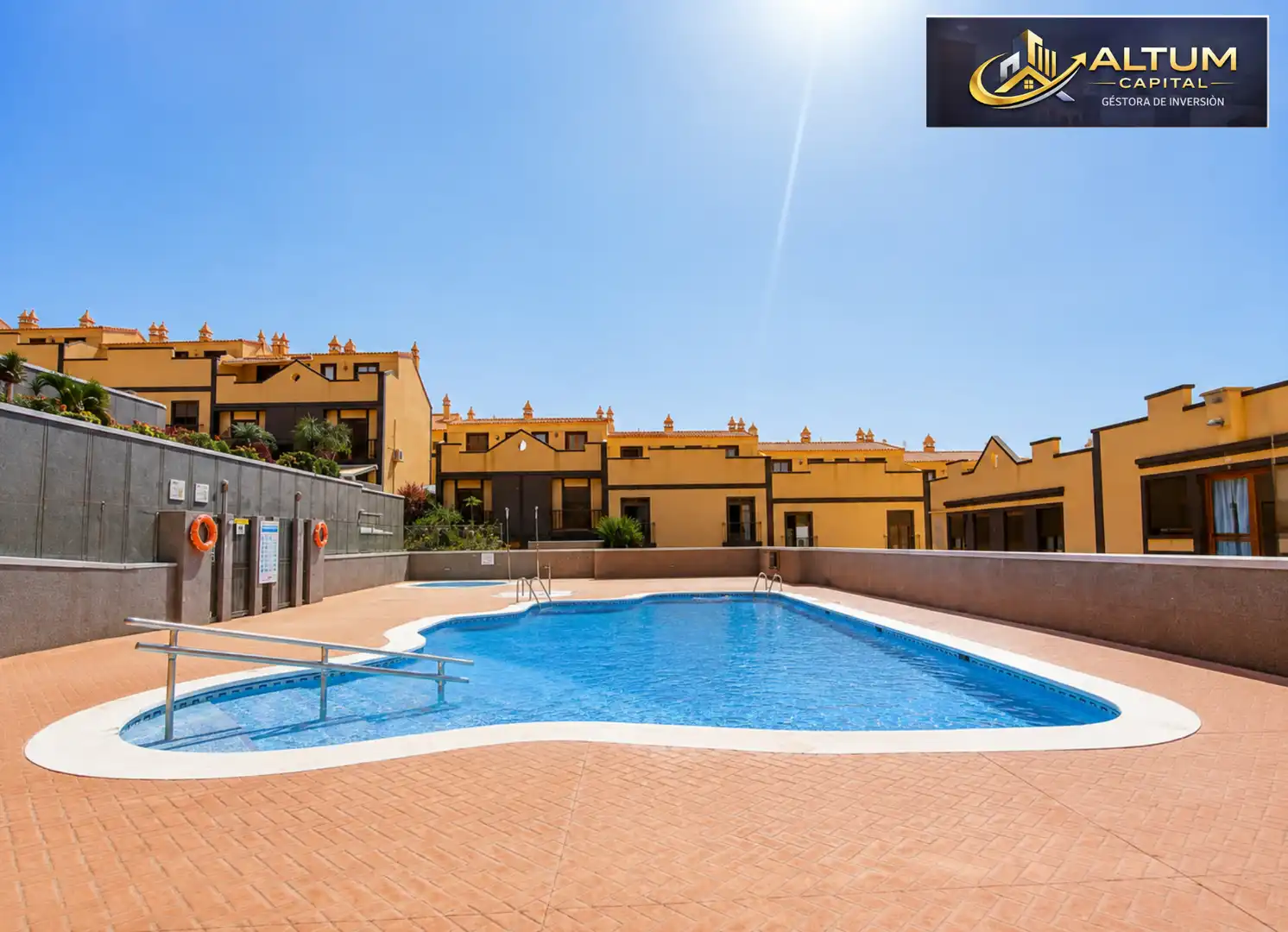 Piscina de Casa adosada en venda en San Miguel de Abona amb Aire condicionat, Moblat i Forn