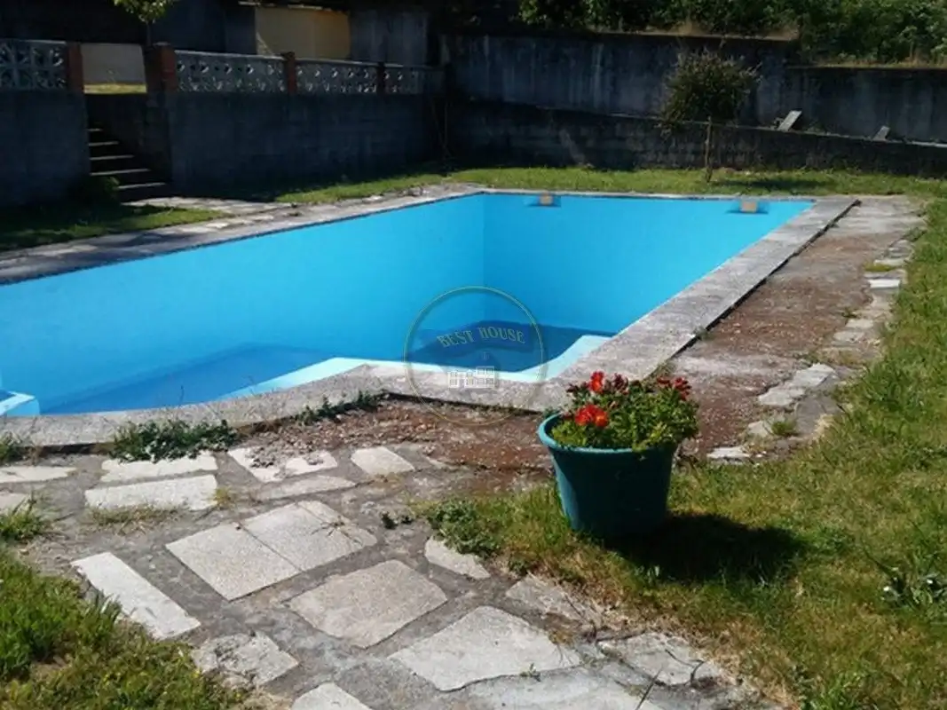Piscina de Finca rústica en venta en Vigo  con Calefacción, Trastero y Piscina