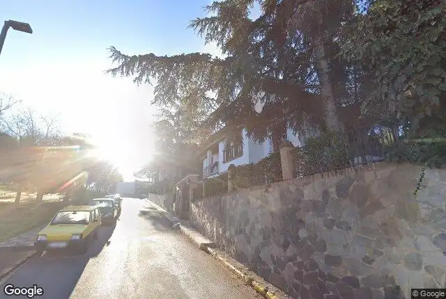 Vista exterior de Casa adosada en venda en Villa de Otura amb Piscina