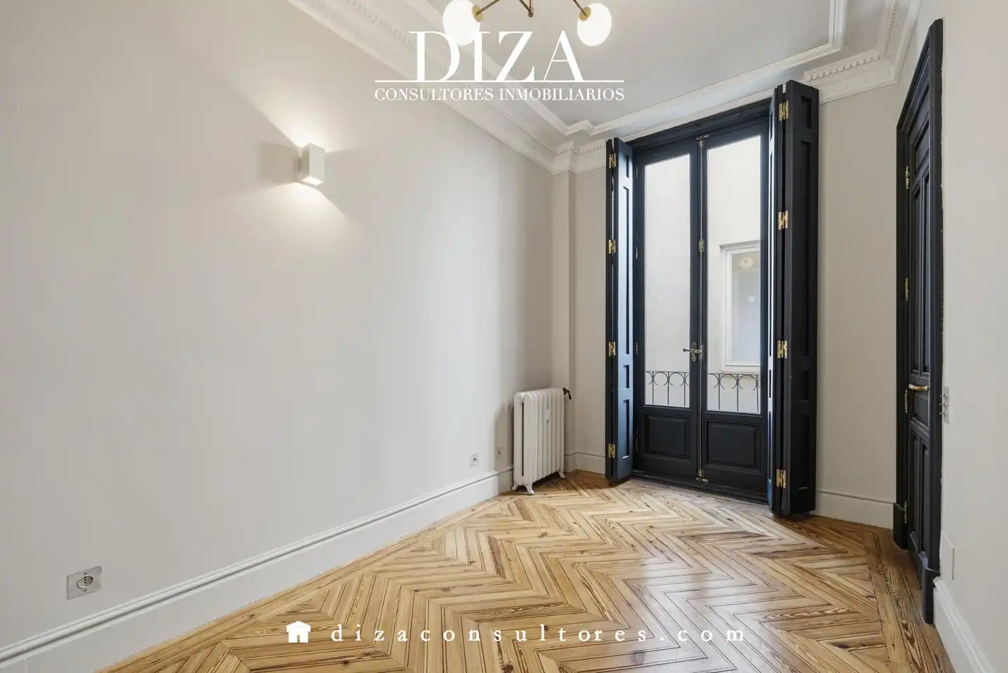 Exterior view of Flat for rent in Madrid  with Air Conditioner and Heating