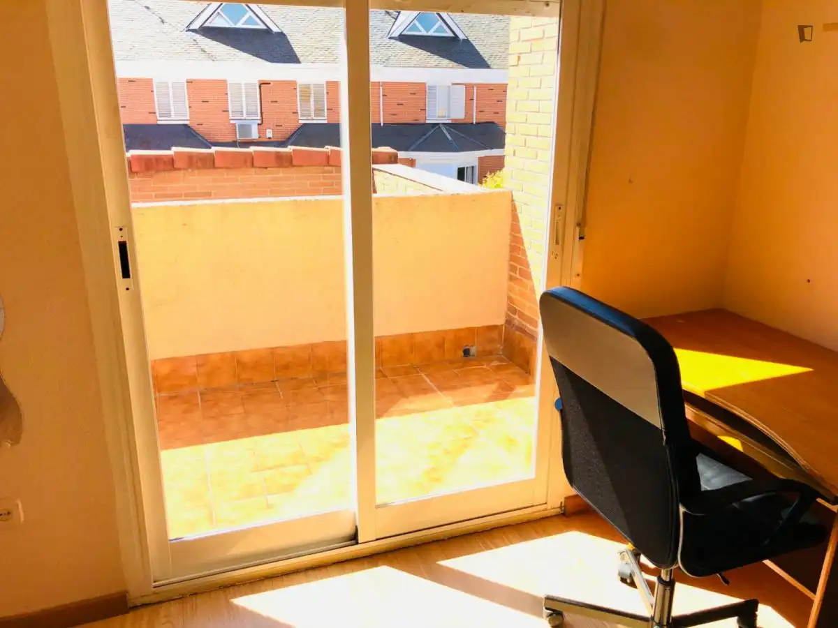 Zimmer in Villanueva de la Cañada ciudad