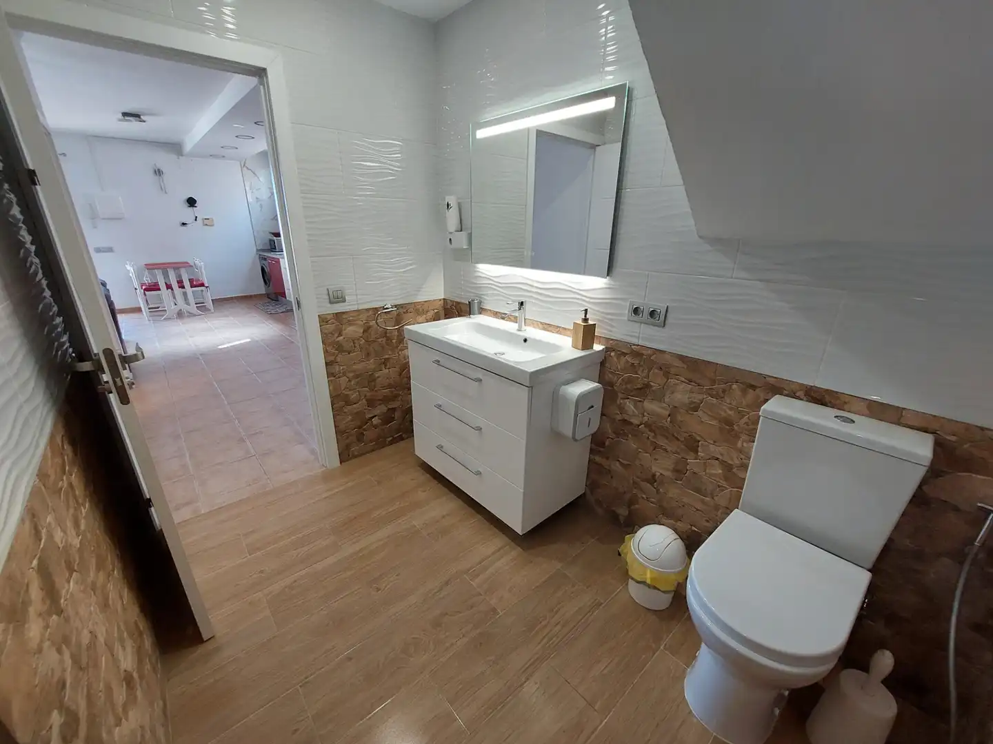 Baño de Apartamento de alquiler en Las Palmas de Gran Canaria con Jardín privado, Terraza y Amueblado