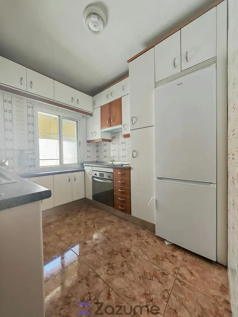 Flat with terrace to rent in C. Alba, imagen 8