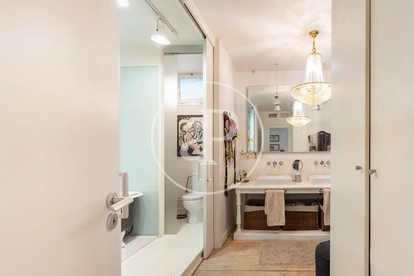 Baño de Piso de alquiler en Barcelona con Aire acondicionado, Calefacción y Jardín privado