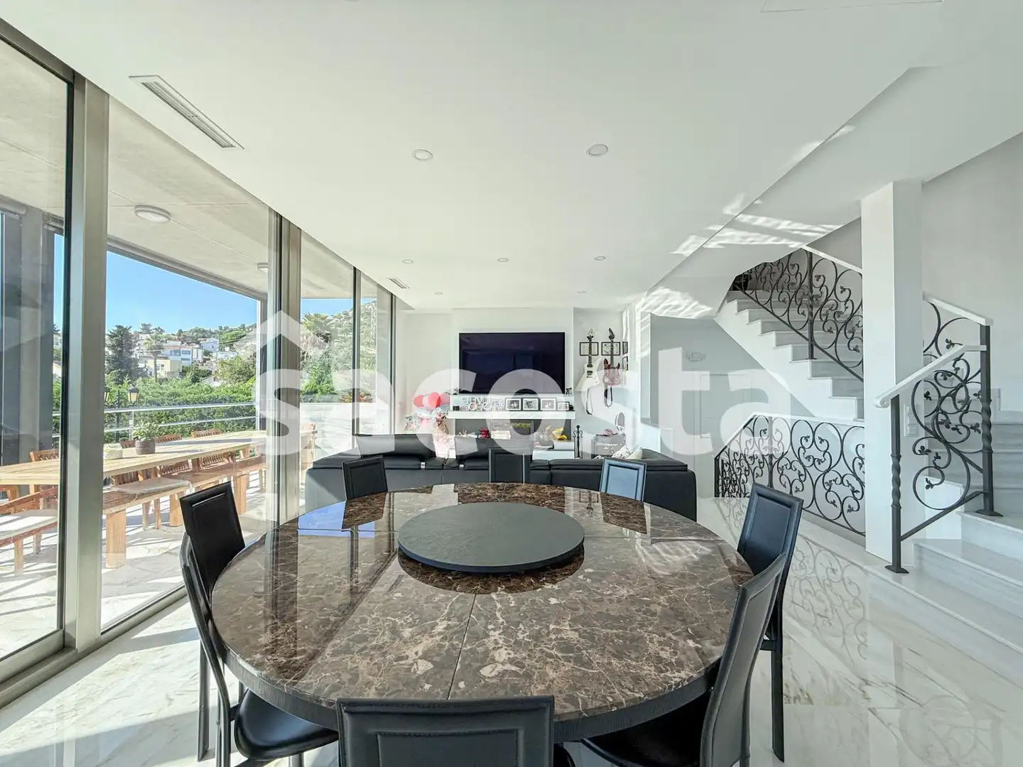 Menjador de Casa o xalet en venda en Lloret de Mar amb Aire condicionat, Jardí privat i Terrassa