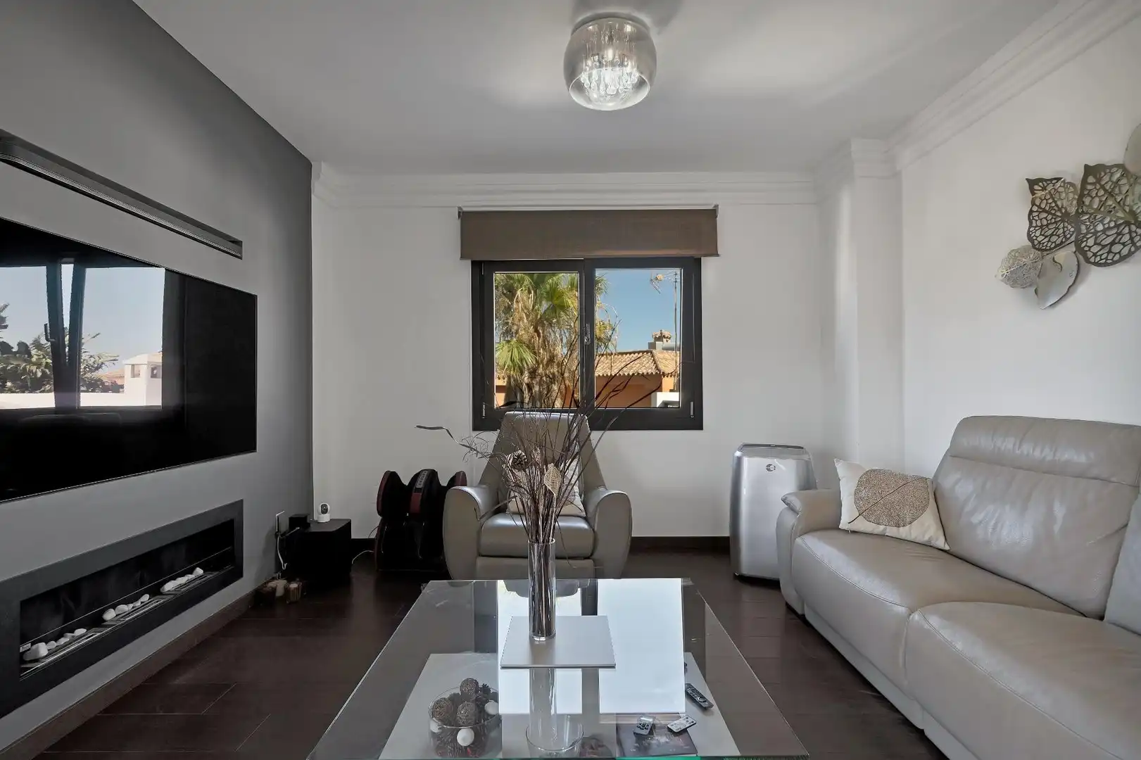 Sala de estar de Casa o chalet en venta en La Alcaidesa con Terraza, Trastero y Piscina