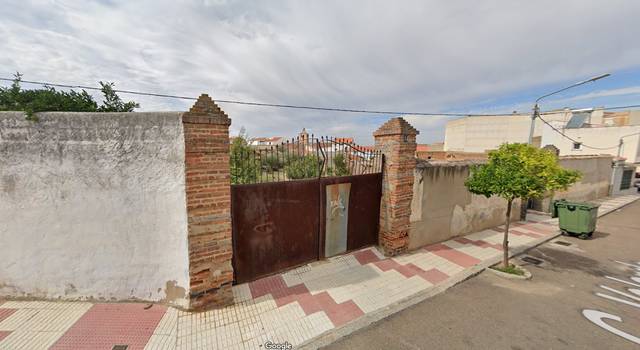 Terreno residencial en Venta en Calle Velarde, 14 en Castuera