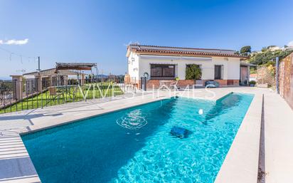 Vista exterior de Casa o xalet en venda en Sant Cebrià de Vallalta amb Aire condicionat, Calefacció i Jardí privat