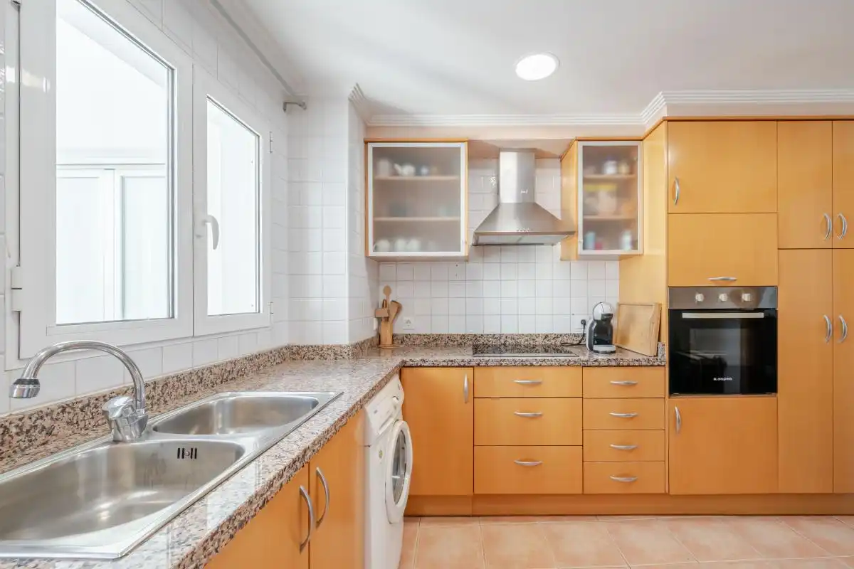 Kitchen of Flat for sale in Dénia  with Air Conditioner, Heating and Storage room
