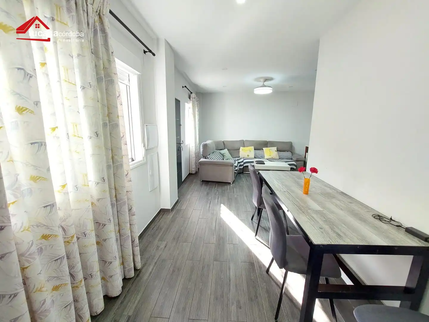 Sala d'estar de Casa o xalet en venda en Córdoba amb Terrassa