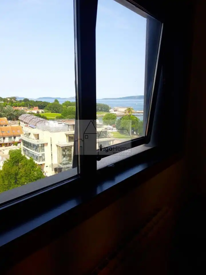 Exterior view of Flat for rent in Vigo   with Heating, Swimming Pool and Furnished