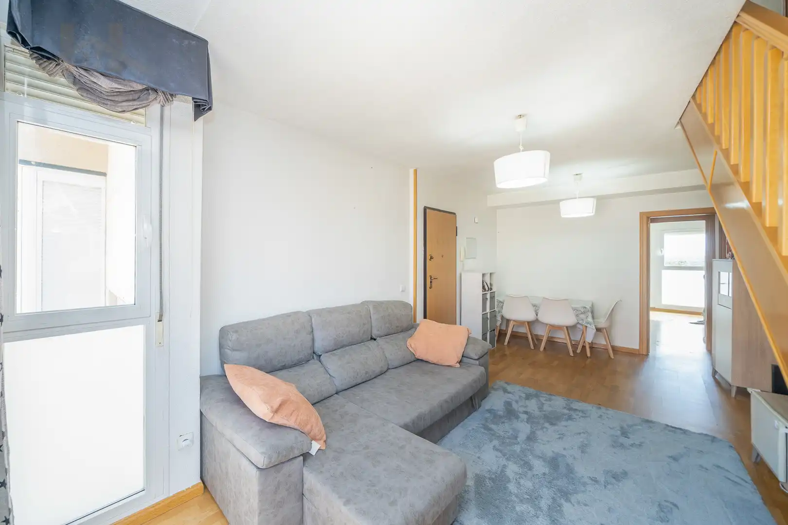 Sala de estar de Dúplex en venta en El Escorial con Aire acondicionado, Calefacción y Parquet