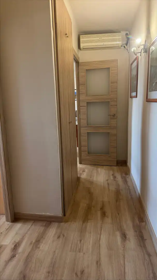 Wohnung zum Verkauf in Cornellà de Llobregat mit Klimaanlage, Heizung und Parkett