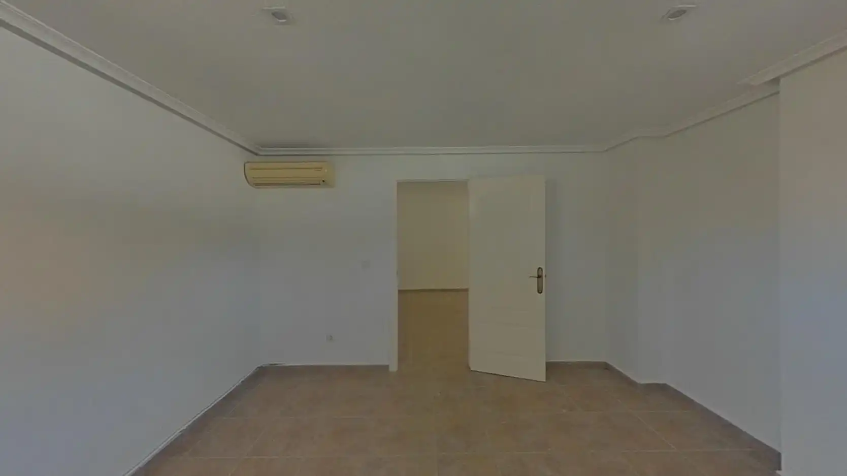 Xalet amb piscina en venda a C/ Ebro, Residencial Brisas y Golf II, imagen 2