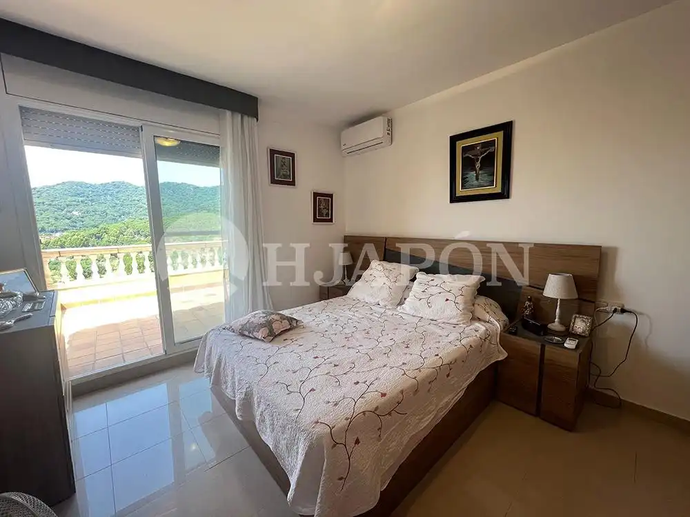 Dormitori de Casa o xalet en venda en Vilassar de Dalt amb Aire condicionat, Calefacció i Jardí privat