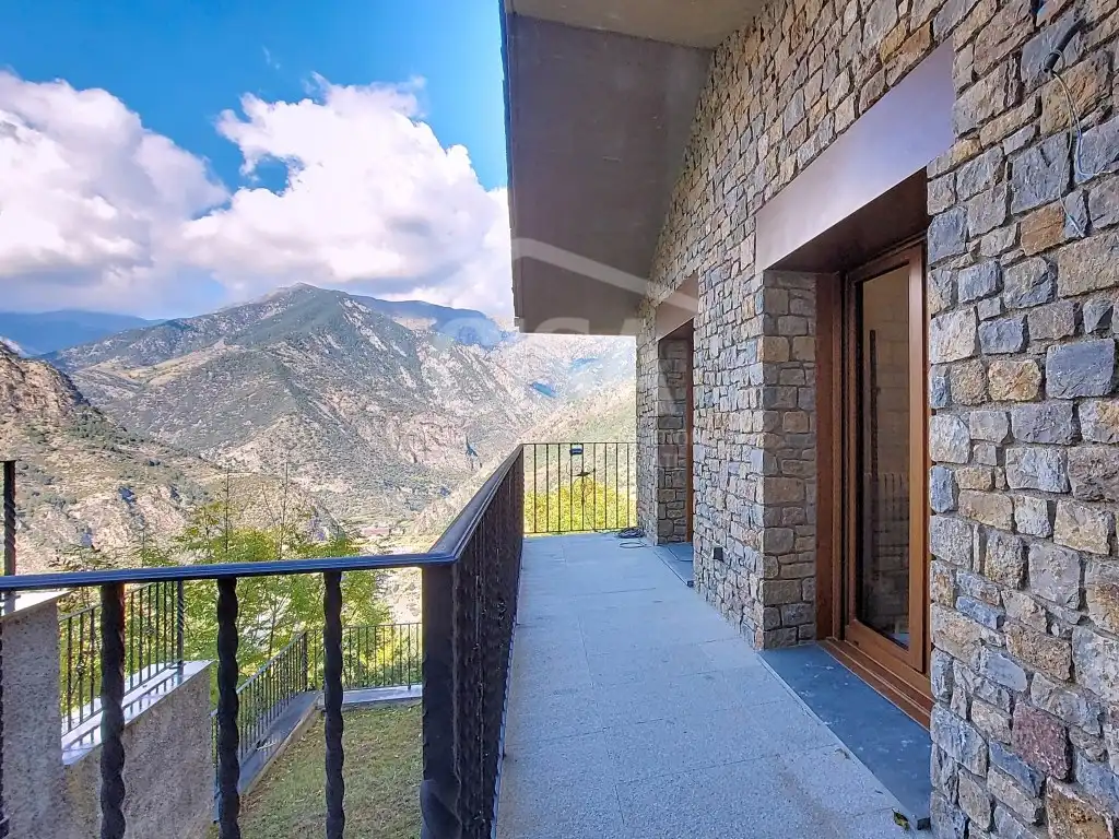 Terraza de Casa o chalet en venta en Sant Julià de Lòria con Balcón