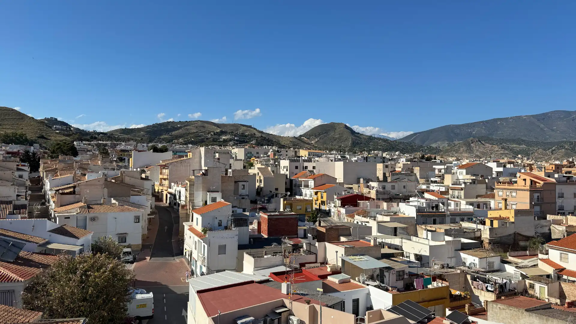 Außenansicht von Wohnung zur Miete in Motril mit Klimaanlage, Parkett und Terrasse