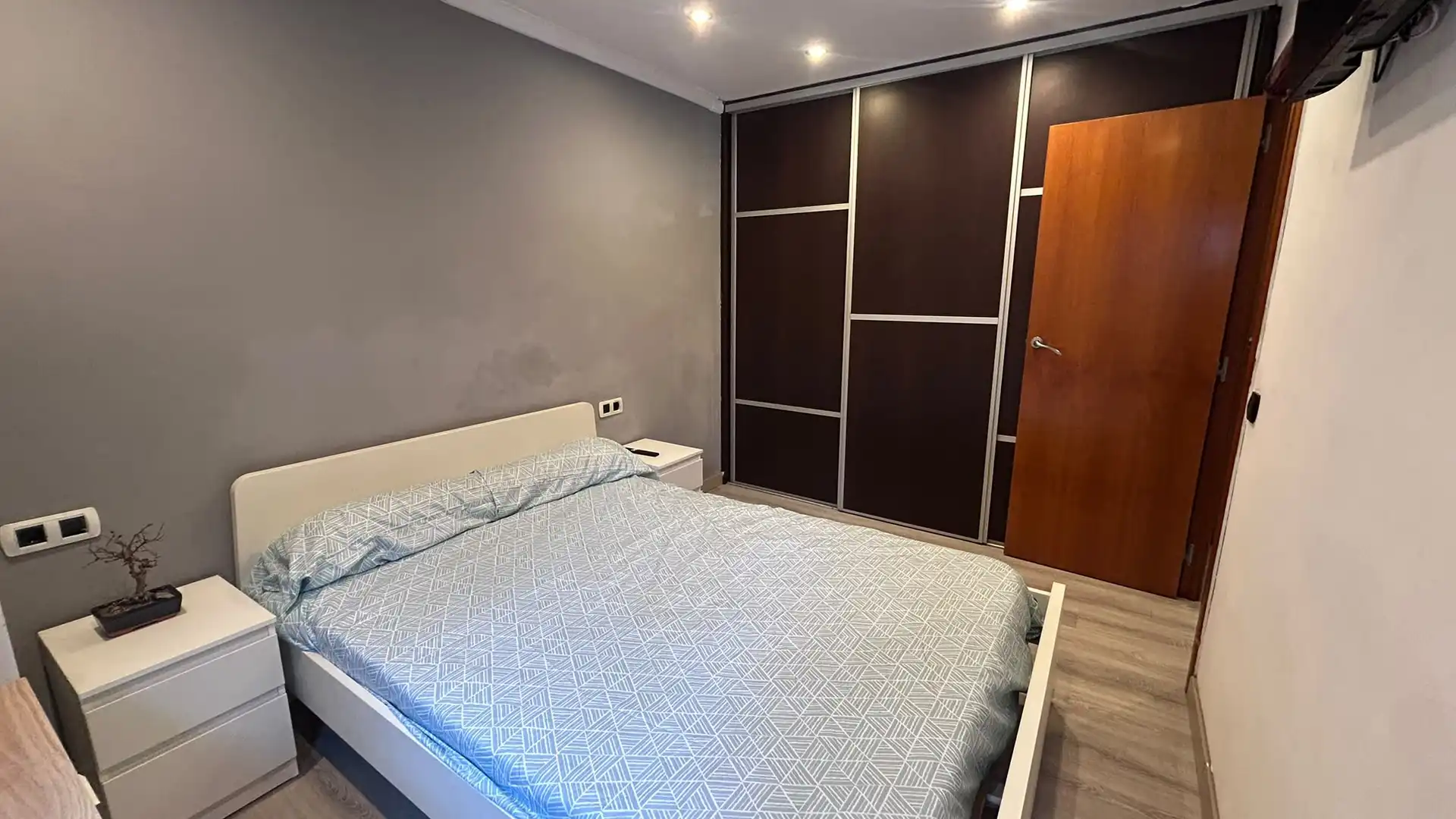 Schlafzimmer von Wohnung zum Verkauf in Sant Boi de Llobregat mit Balkon